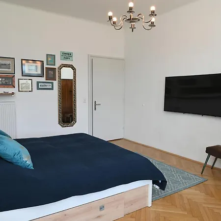 Apartment Das Karawankenplatz! Haus Der Geschenke-carinthia *