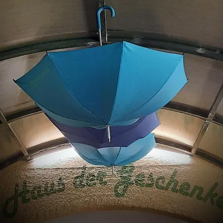 Das Karawankenplatz! Haus Der Geschenke-carinthia * Velden am Wörthersee